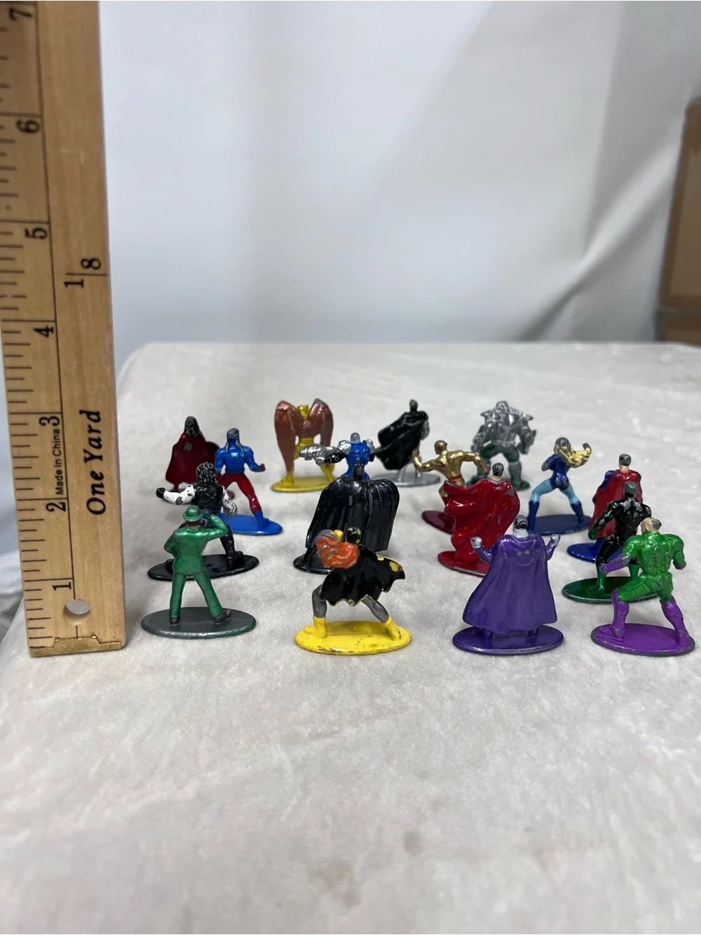 Marvel DC Superhero Mini action Figures Set of 17 die cast metal